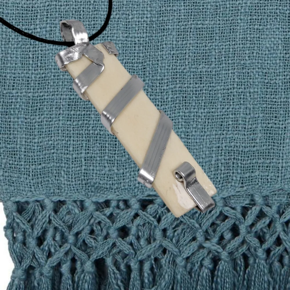 🙋 10/$20. Hand Wired Pendant w/ Adjustable Necklace